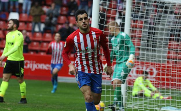 Carlos Castro tras meter un gol en el partido ante el Córdoba Carlos Castro tras meter un gol en el partido ante el Córdoba