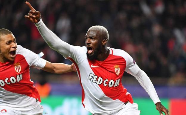 Tiemoue Bakayoko celebra un gol con el Mónaco.