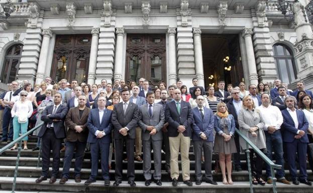 Concentración ante la Juntna General del Principado.