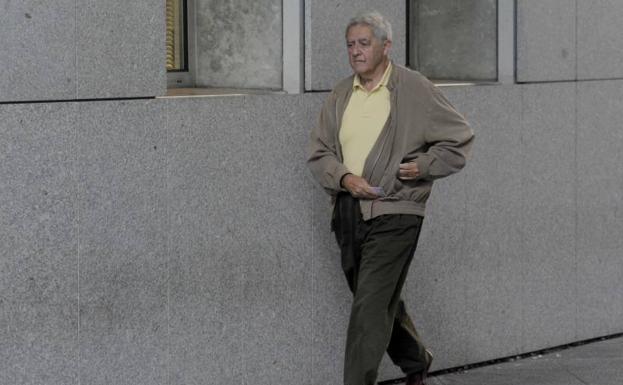 Iglesias Riopedre, a su llegada a la Audiencia Provincial.