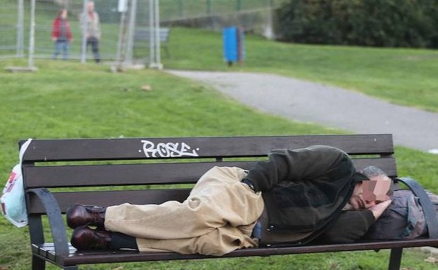 Los sintecho alojados en centros asturianos suben un 96% en dos años