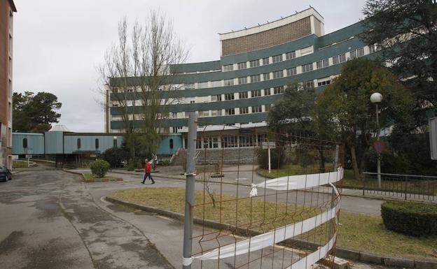 Edificio de Maternidad en el complejo del viejo hospital./Mario Rojas