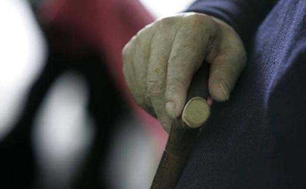 Las defunciones doblan a los nacimientos en Asturias