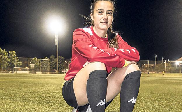 ba Gordillo, antes de comenzar un entrenamiento con su equipo./PAKOPÍ / HOY