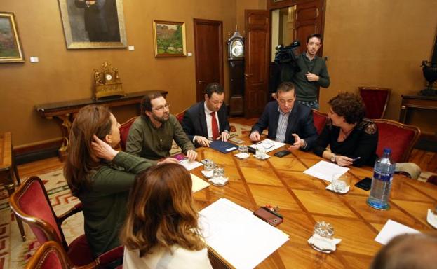 Junta de portavoces en la Junta General. Junta de portavoces en la Junta General.