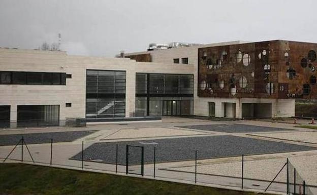 «Es muy decepcionante que aún no haya fecha para abrir el Stephen Hawking»