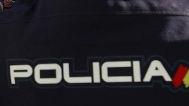 Detenido, tras una persecución por las calles de Oviedo, un joven de 20 años por agredir a su pareja