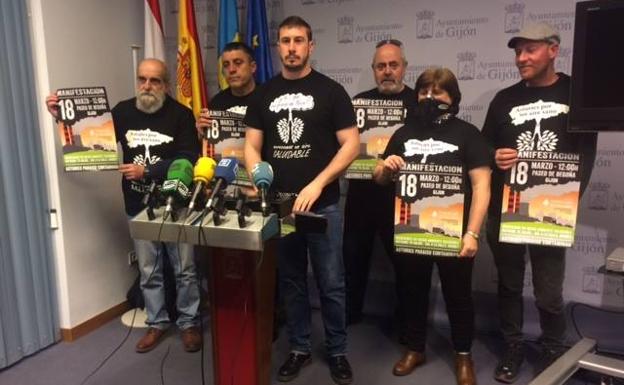 Un momento de la presentación de la marcha contra la contaminación./A. Flórez