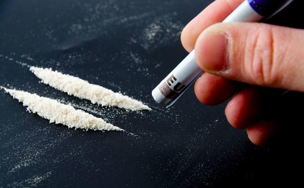 Hombres de más de 35 años, los que más acuden a Urgencias por consumir drogas en Asturias