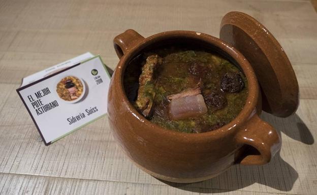 Tercer premio. Elaboración de la Sidrería Suiss (Cangas del Narcea).
