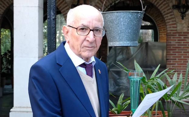 Pablo Fernández Domínguez, en Valladolid. El salesiano tiene familia en Gijón y acude todas las Navidades a Asturias./Ramón Gómez