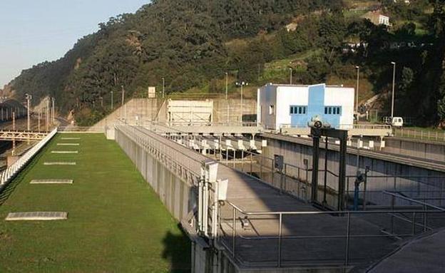 Medio Ambiente invertirá cerca de 19 millones de euros para mejorar la depuradora de Gijón Oeste