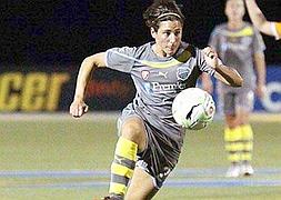 Mujer y futbolista profesional: binomio imposible en España