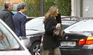 La infanta Elena a la salida del restaurante. / MARIETA/
