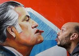 Toño Velasco: "Mi obra sólo pretende hacer burla a los que considero que hacen burla al pueblo"