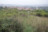 PARCELA. Terreno en el que se construirá el nuevo campo de fútbol Manuel Rubio, en Ceares. / CITOULA/