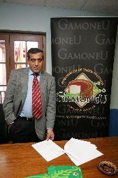 ALCALDE. José Antonio González, ayer en el Ayuntamiento. / N. A./