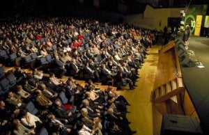 La celebración no cubrió ni la mitad del aforo. :: JESÚS DÍAZ/