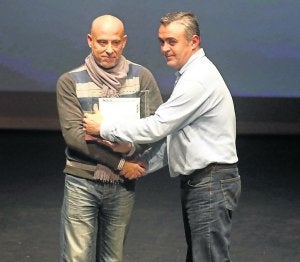El GEAS recibió el trofeo al mejor club. ::
ANDRÉS CASTILLO/