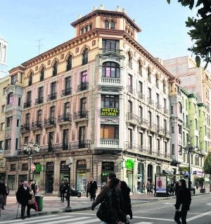 El edificio es obra de De la Guardia. ::
JESÚS DÍAZ/