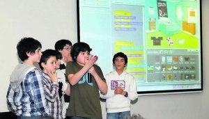 Los participantes en la jornada sobre videojuegos. ::
JESÚS DÍAZ/