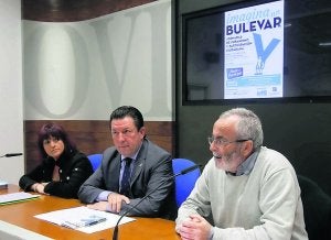 Belén González, José Ramón Pando y Antonio González, ayer. :: M. R./