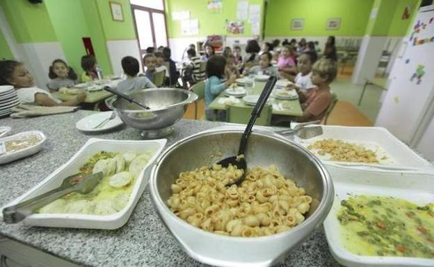 Más de 4.000 niños disfrutan de becas comedor en verano | El Comercio Más de 4.000 niños disfrutan de becas comedor en verano | El Comercio