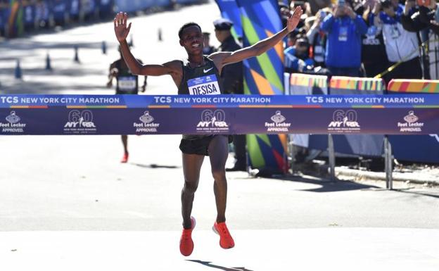 El etíope Lelisa Desisa gana la maratón masculina de Nueva El etíope Lelisa Desisa gana la maratón masculina de Nueva