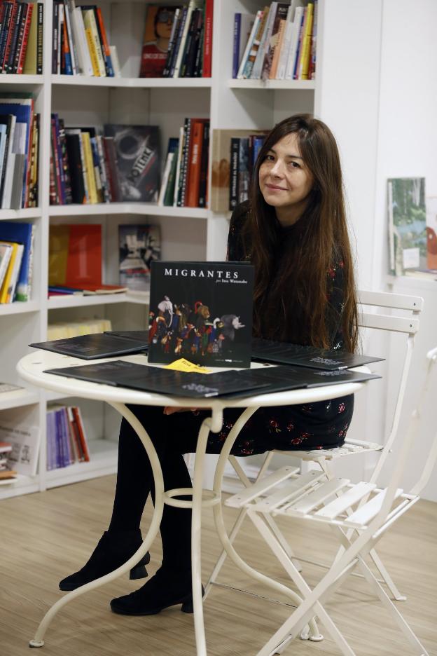 Issa Watanabe Presentó Migrantes En El Bosque De La Maga Colibrí El