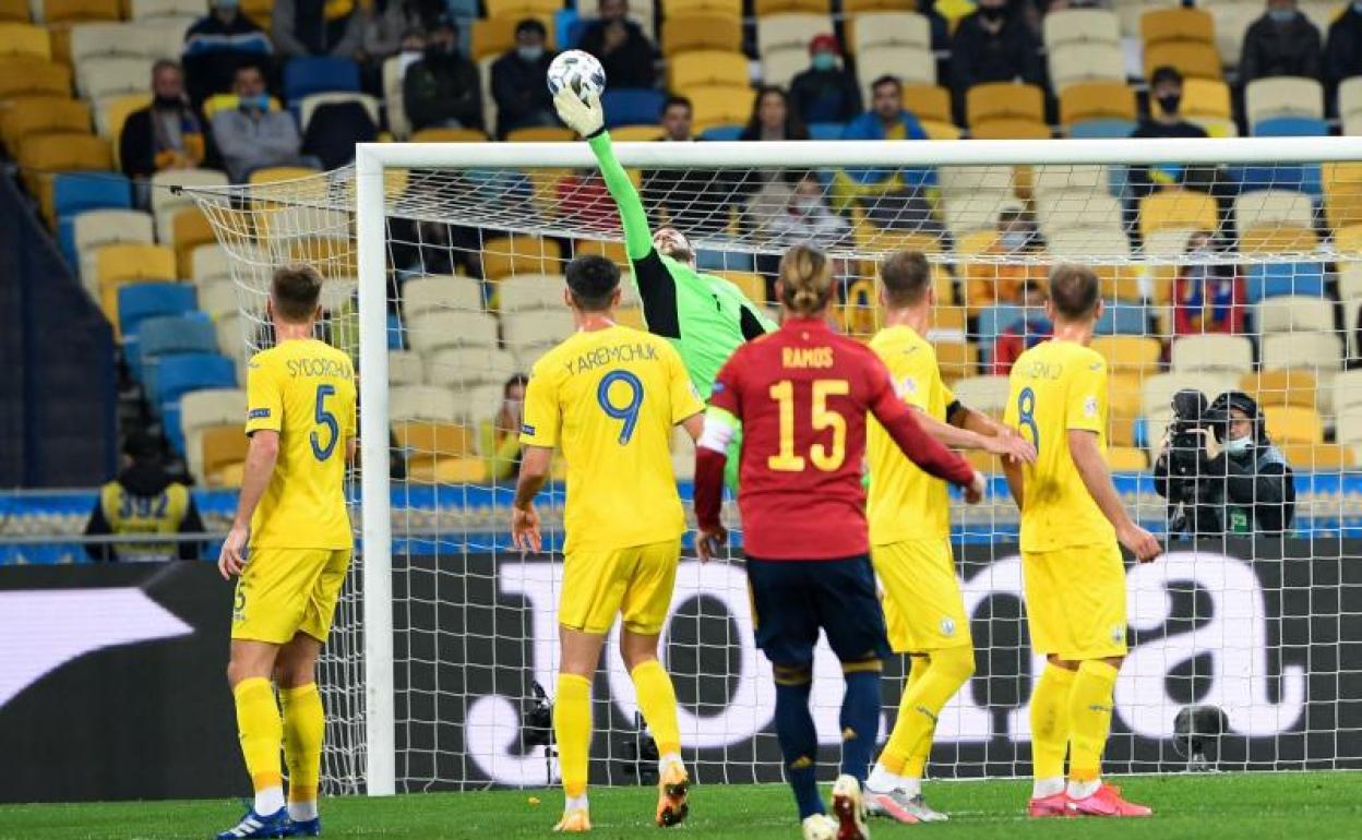 11+ España Vs Ucrania Formacion Gif