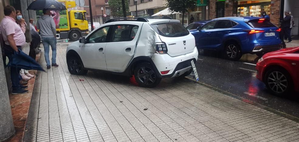 Una colisión múltiple en la Costa acaba con un coche empotrado en una sidrería - Vimarsana News